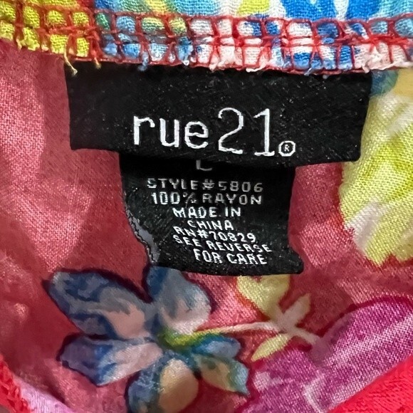 Red floral ruffle sundress size large - Picture 7 of 7